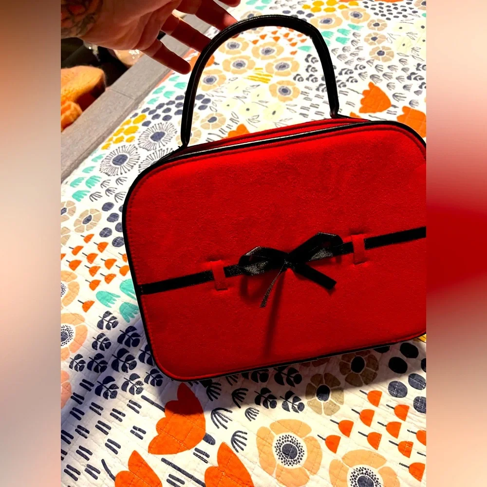 Frederick’s‎ of Hollywood Vintage Red Velvet Cosmetic Case - Rare & Elegant